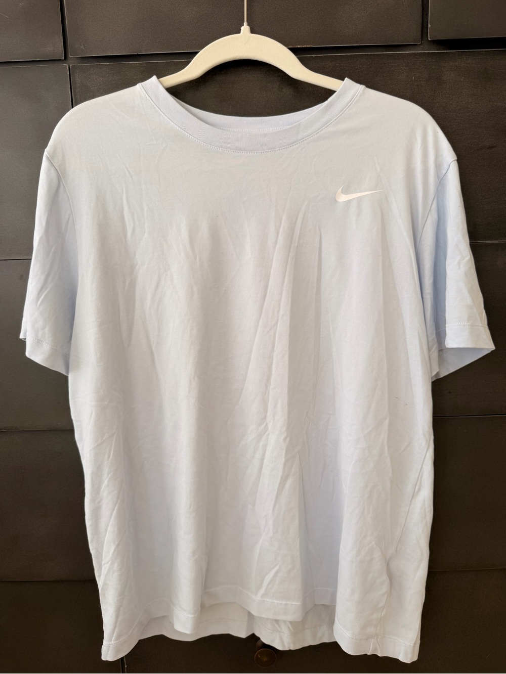 Nike Men’s Pale Blue Crewneck T-Shirt with White Swoosh Large